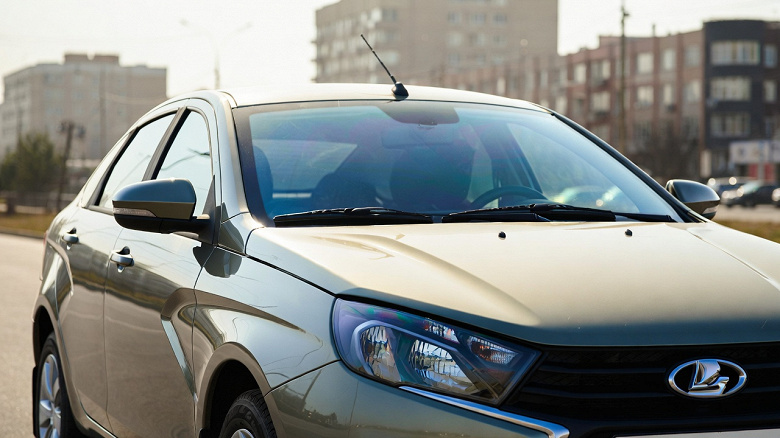 Автомобили Lada получат поддержку функции Android Auto